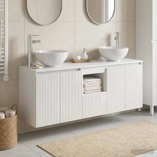 Vannitoa kapikomplekt 3 tk Kõrgläikega valge 129 × 35 × 80 cm