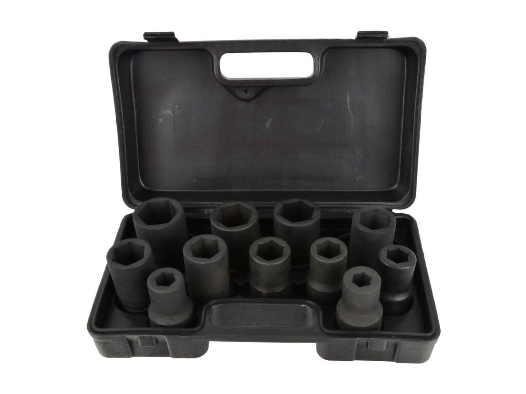 Padrunid (17, 19, 21, 24, 27, 30, 32, 33, 36, 38, 41 mm) jõuvõtme jaoks