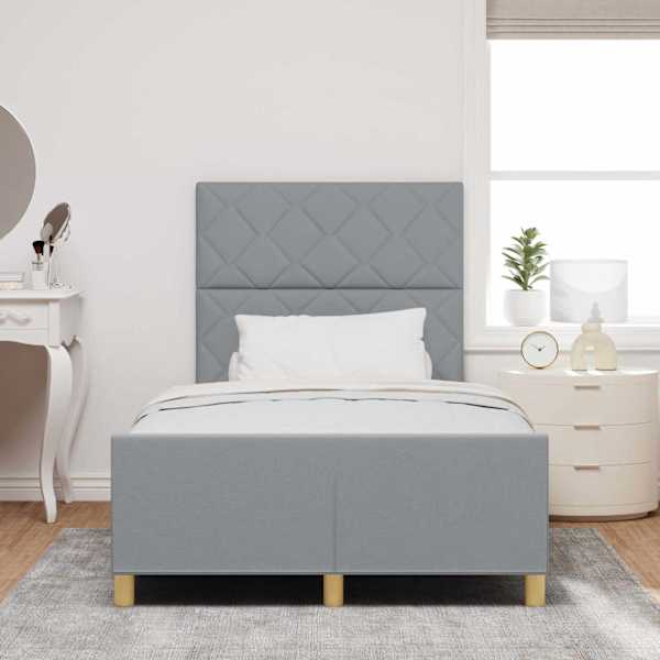 Voodiraam peatsiga, helehall, 120 × 190 cm, kangas — mudel 3344788